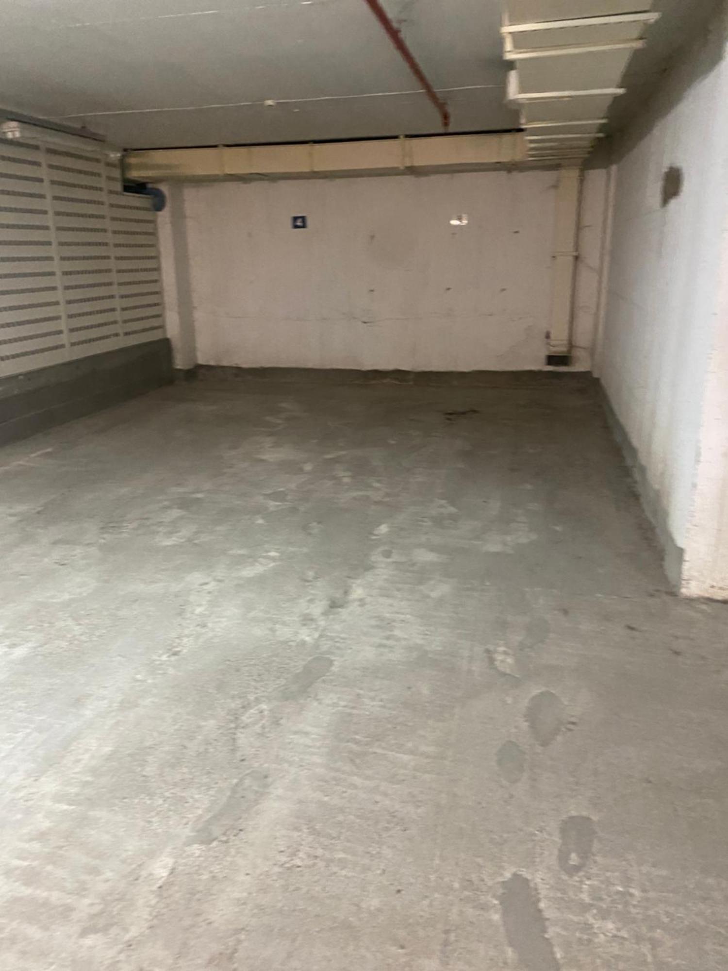 Luxury Apartments Parking In Garage Ni Exterior foto